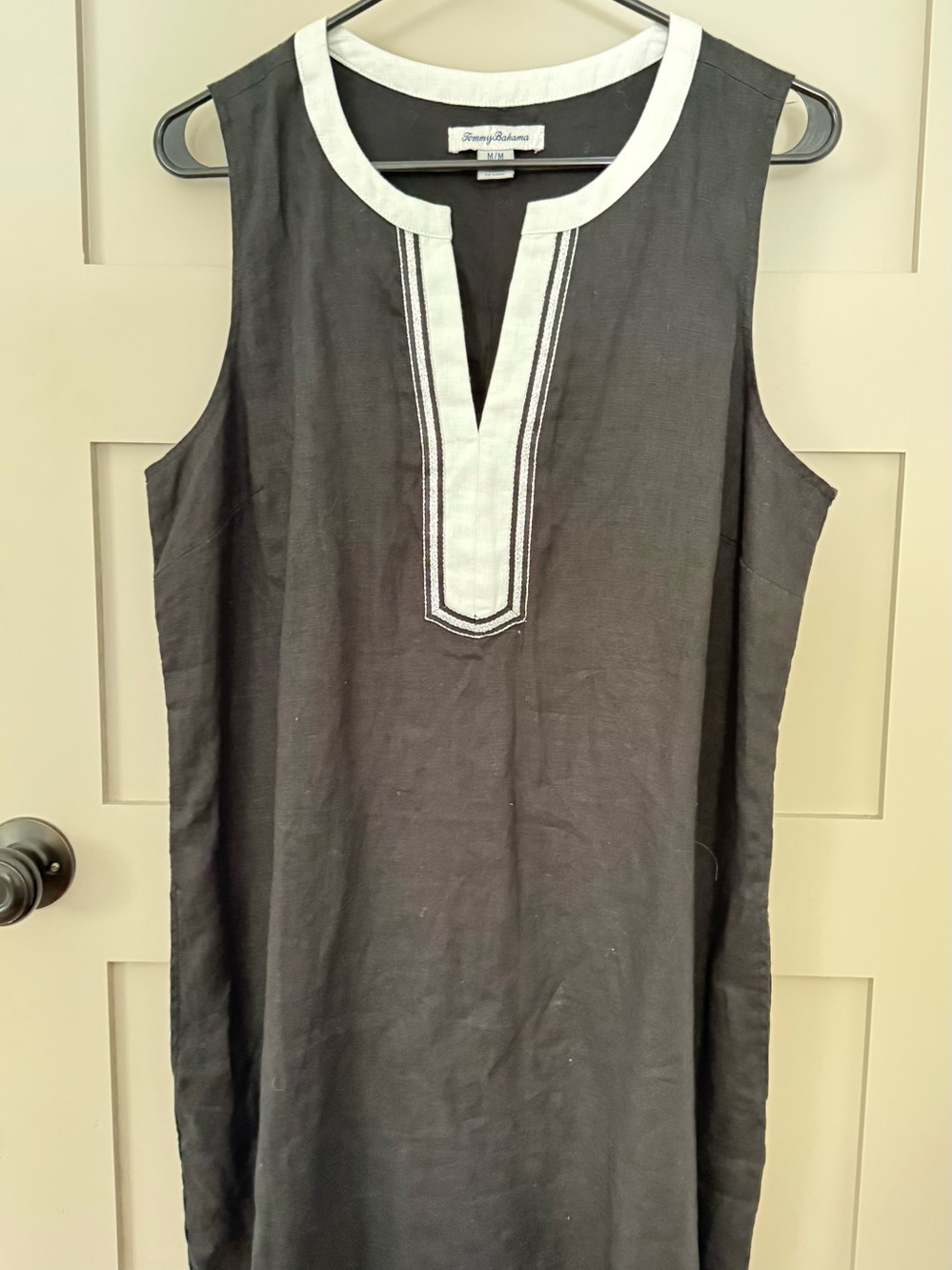 Tommy Bahama Black Sleeveless Shift Dress with White Trim